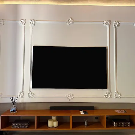 Colosseum 1 Min Design With Private Courtyard Apartment *