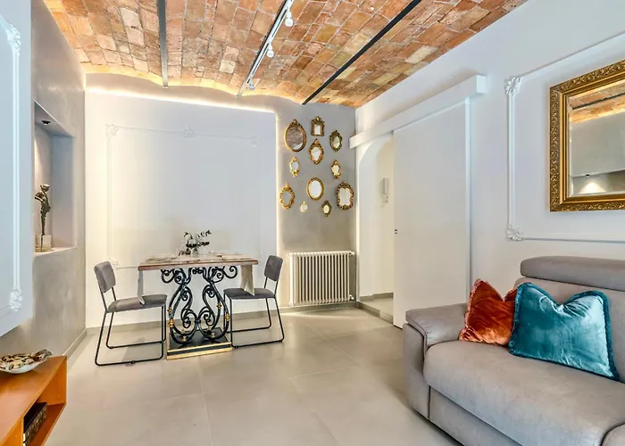 Apartment Colosseum 1 Min Design With Private Courtyard Rom