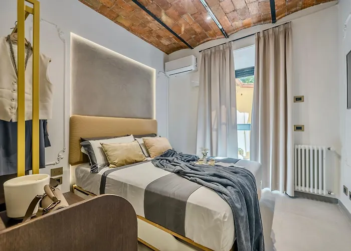 Apartment Colosseum 1 Min Design With Private Courtyard Rom